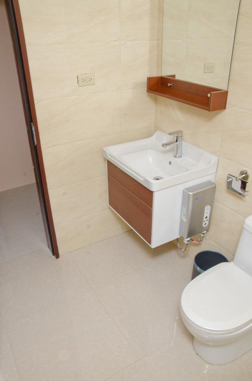 Grand Diamond Hotel Trinidad Piarco Luaran gambar