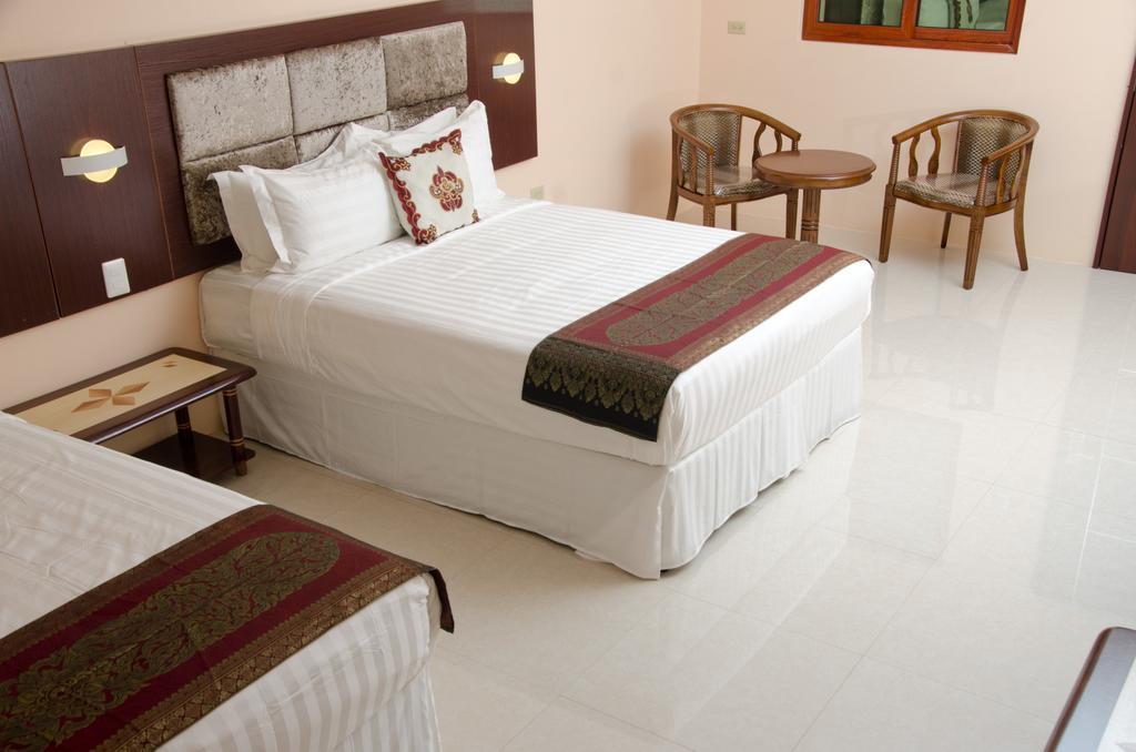 Grand Diamond Hotel Trinidad Piarco Luaran gambar