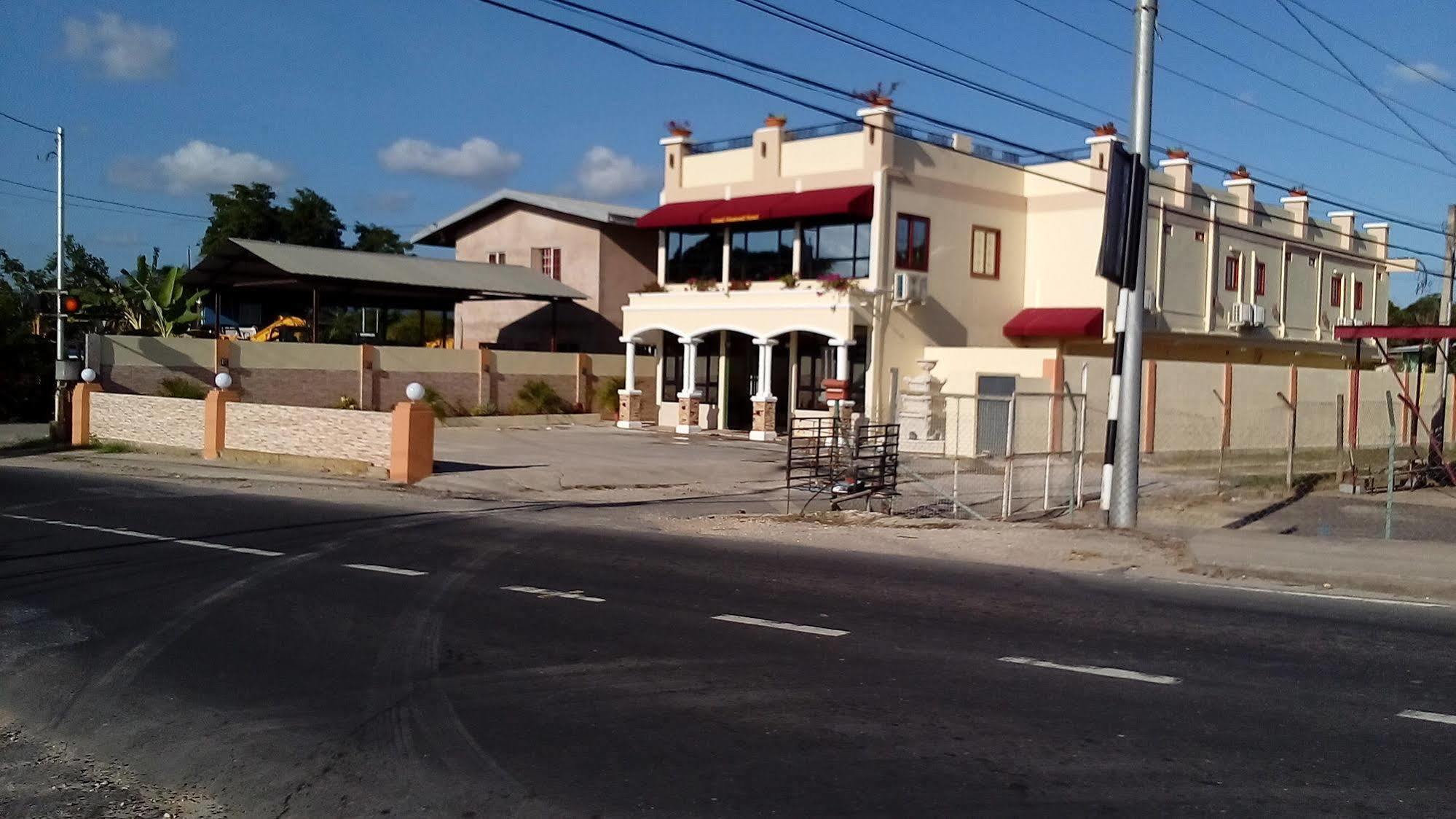 Grand Diamond Hotel Trinidad Piarco Luaran gambar